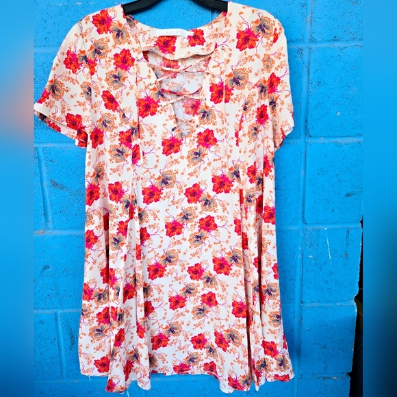 ASTR Lace-Up Hibiscus Floral MiniDress - Picture 9 of 10